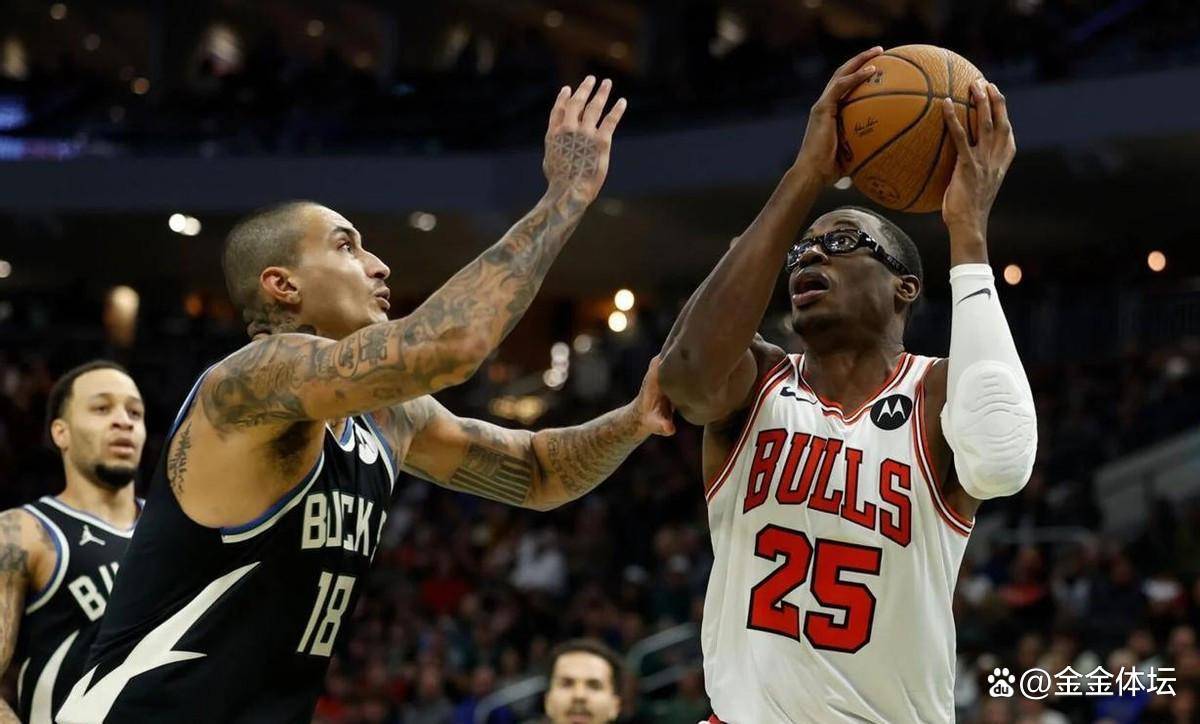 公牛横扫雄鹿,拉文统治全场 公牛横扫雄鹿,拉文统治全场