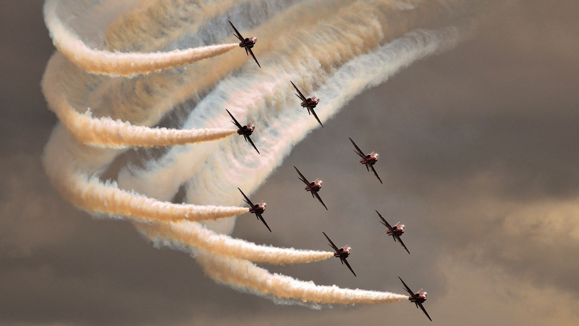 锁链与利刃，现代足球的攻防密码