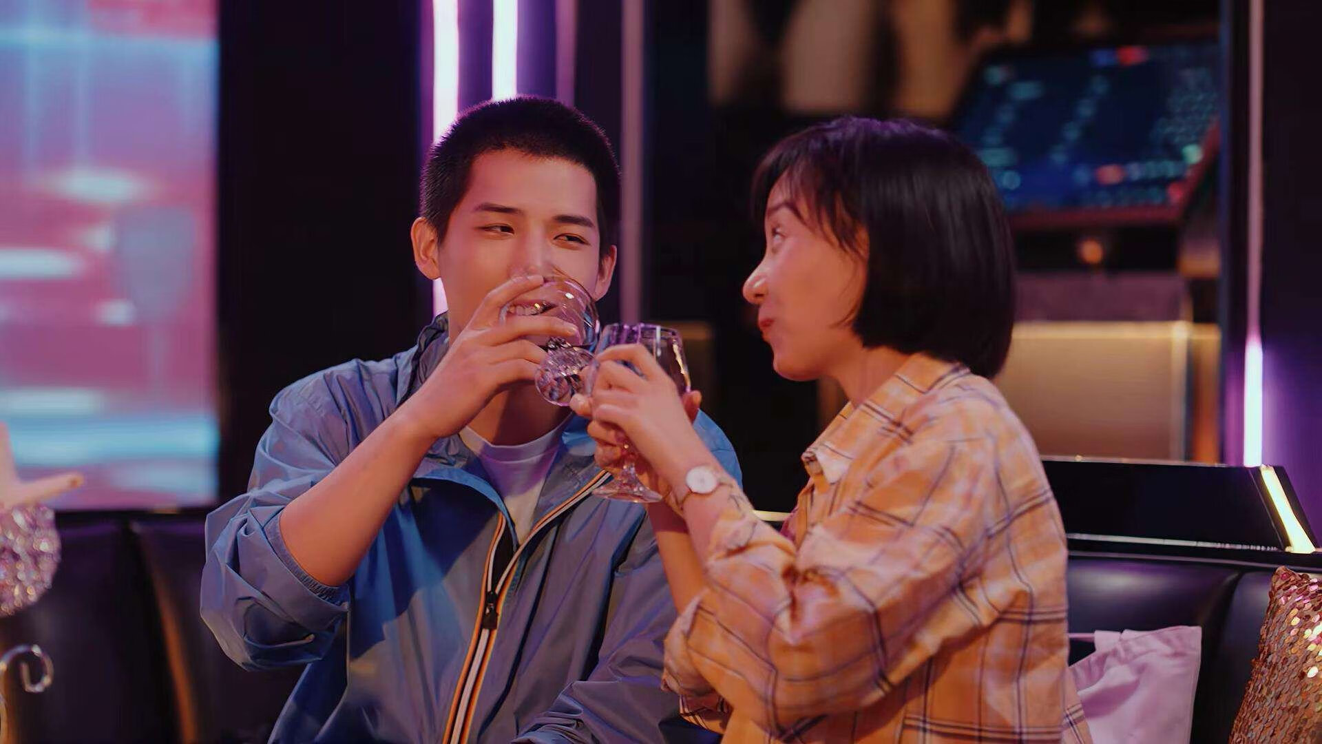 跨界绝杀，交易截止日前夜，莫兰特神兵天降拯救雄鹿