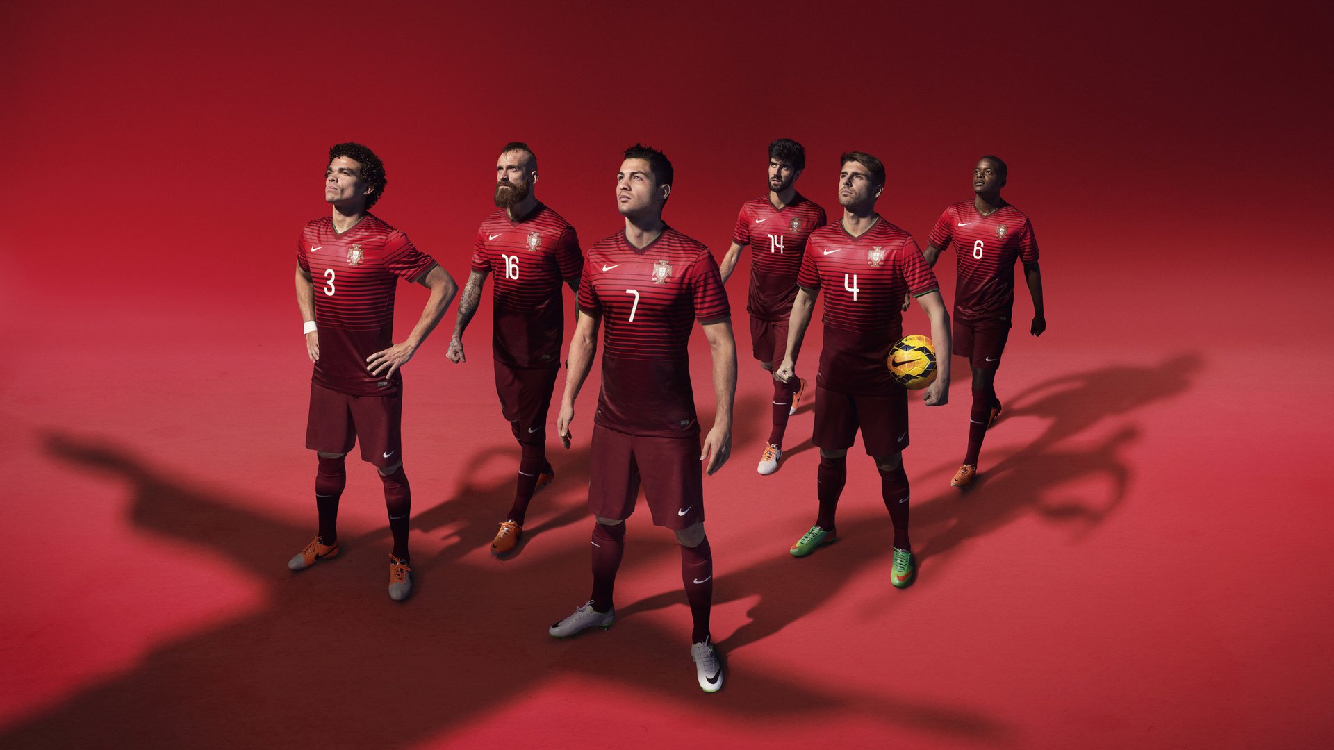 足球小国的巨人灵魂，从牙买加狂胜哥伦比亚到巴雷拉主宰欧冠