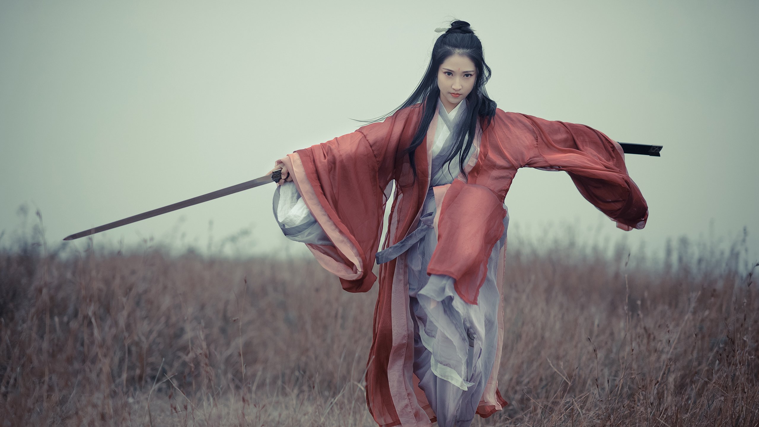 范弗利特狂飙引领国王硬仗擒篮网，决胜时刻显巨星本色